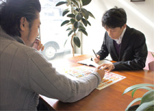 営業スタッフの営業風景